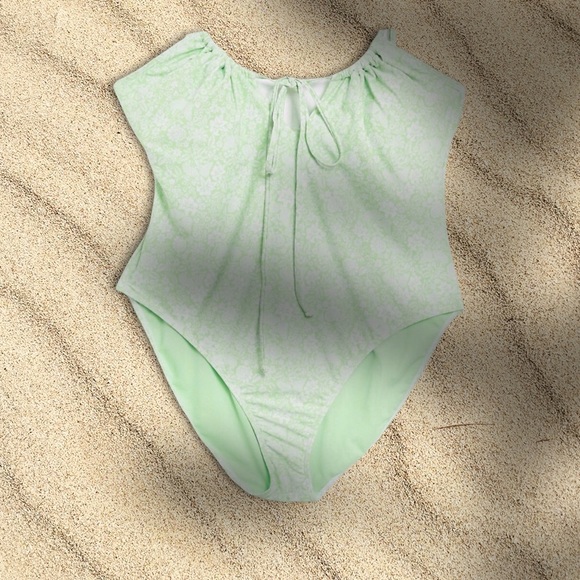 WAREHOUSE bathing suit - Picture 3 of 8